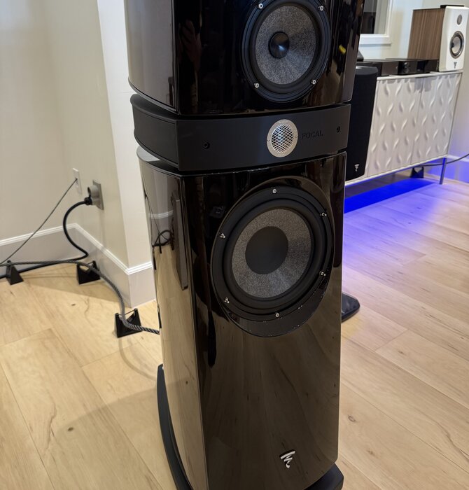 Focal Scala Utopia EVO Dark Walnut , Showroom Demo in Mint Condition, Sold Each