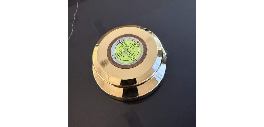 Vinyl Record Weight Clamp , 24K Gold-plated , 2 Lbs with Built In Level Gauge , Showroom Demo !