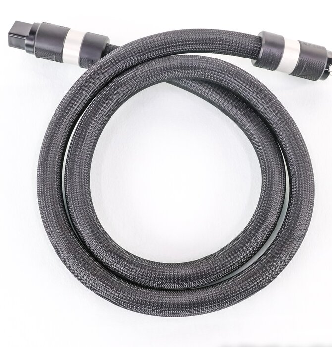 Shunyata Research - Alpha NR C19 2M Power Cord ( Noise Reduction ) Showroom Demo in Great Condition