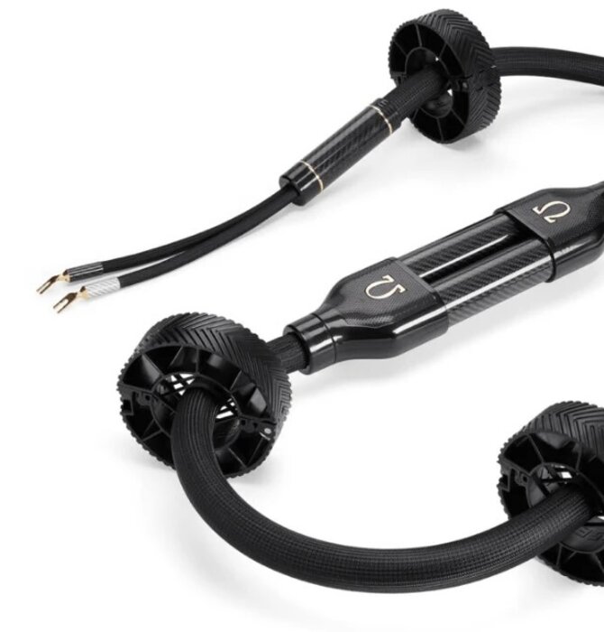 Shunyata Research Omega Speaker Cable ( 4 AWG ) Showroom Demo in Mint Condition