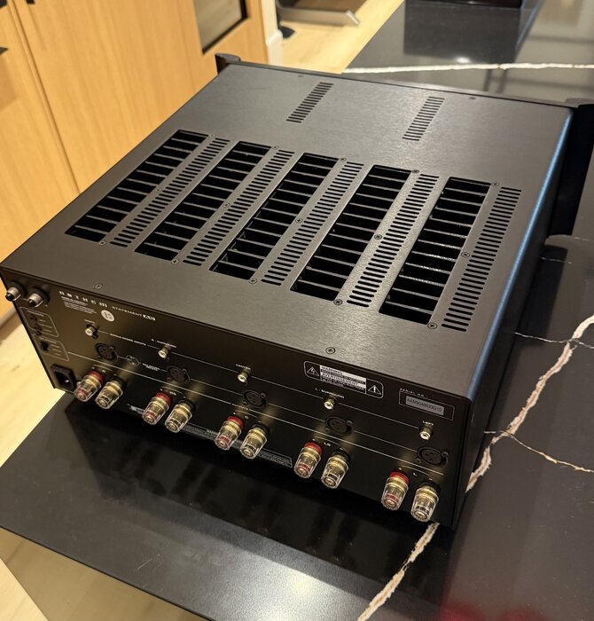 Anthem - Statement A5 5-channel Power Amplifier , USED in Great Condition !