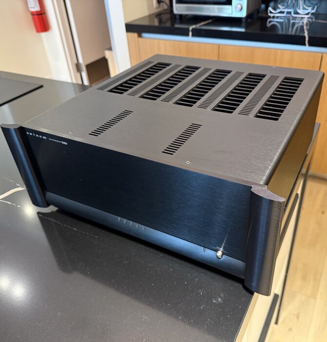 Anthem - Statement A5 5-channel Power Amplifier , USED in Great Condition !