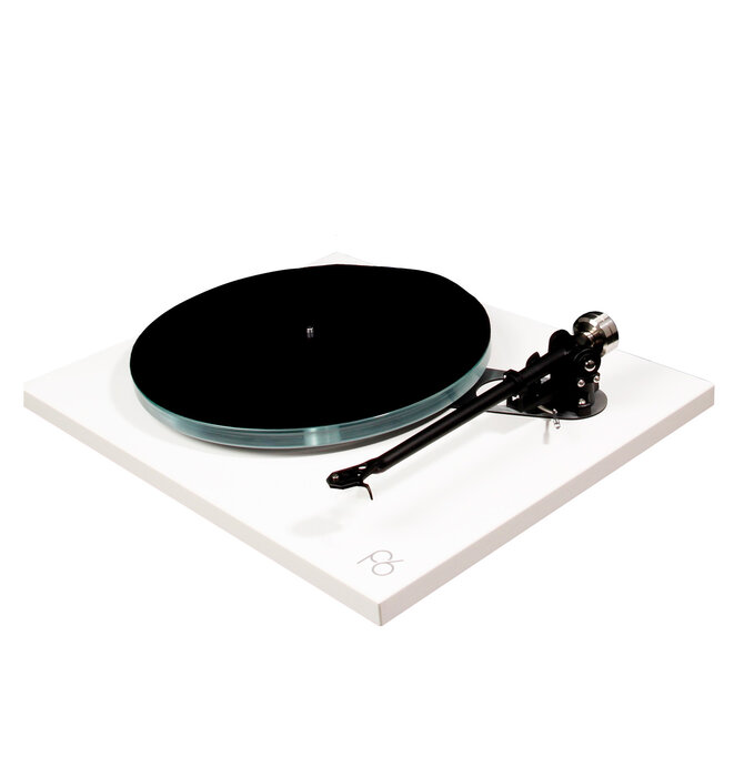 Rega Planar 6 Turntable