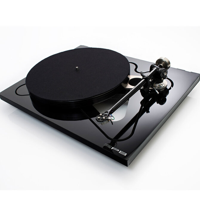 Rega - Planar 8 Turntable in Gloss Black