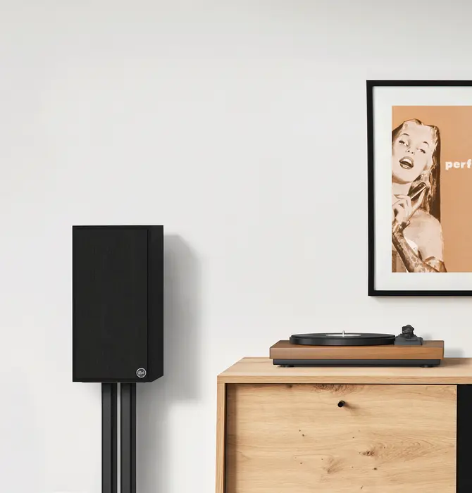 Klipsch - The Sevens II , Heritage Inspired  Wireless Powered Speakers  ( Sold As Pairs )