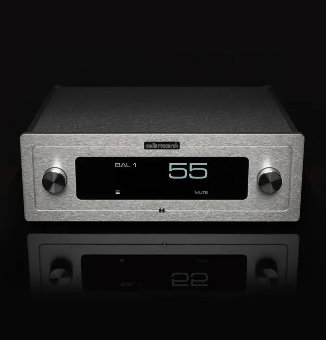 Audio Research - LS-3 Solid-State Preamplifier