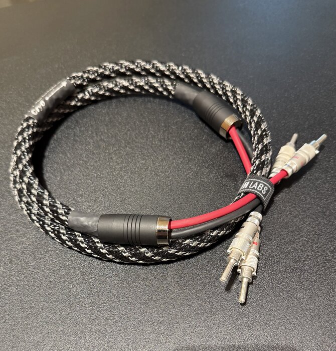 DH Labs Prelude Cryo Pre-terminated 11 Gauge Speaker Cables , Single Cable  with Locking Silver Plated Banana Plugs 4 Feet