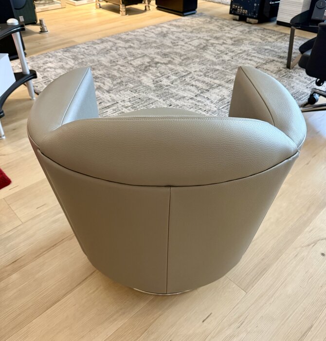 Jaymar - LA 1956 Swivel Grey Leather Chair with Metal Base , Showroom Demo in Mint Condition! Local Pick Up Only ! Premium Italian Leather