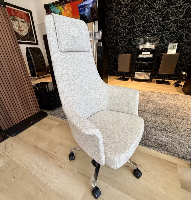 BDI Bolo™ 3531 Executive Office Chair in Oatmeal Fabric , Showroom Demo in Mint Condition ! Local Pick up Only!