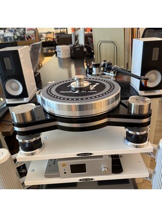 VPI Prime Avenger Reference Turntable Used In Excellent Condition