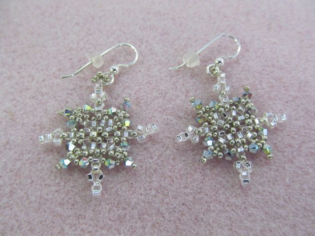 2/25 6-9pm Sparkling Snowflakes Earrings