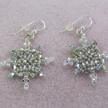 3/13 6-9pm Sparkling Snowflakes Earrings 3/13 6-9pm Sparkling Snowflakes Earrings