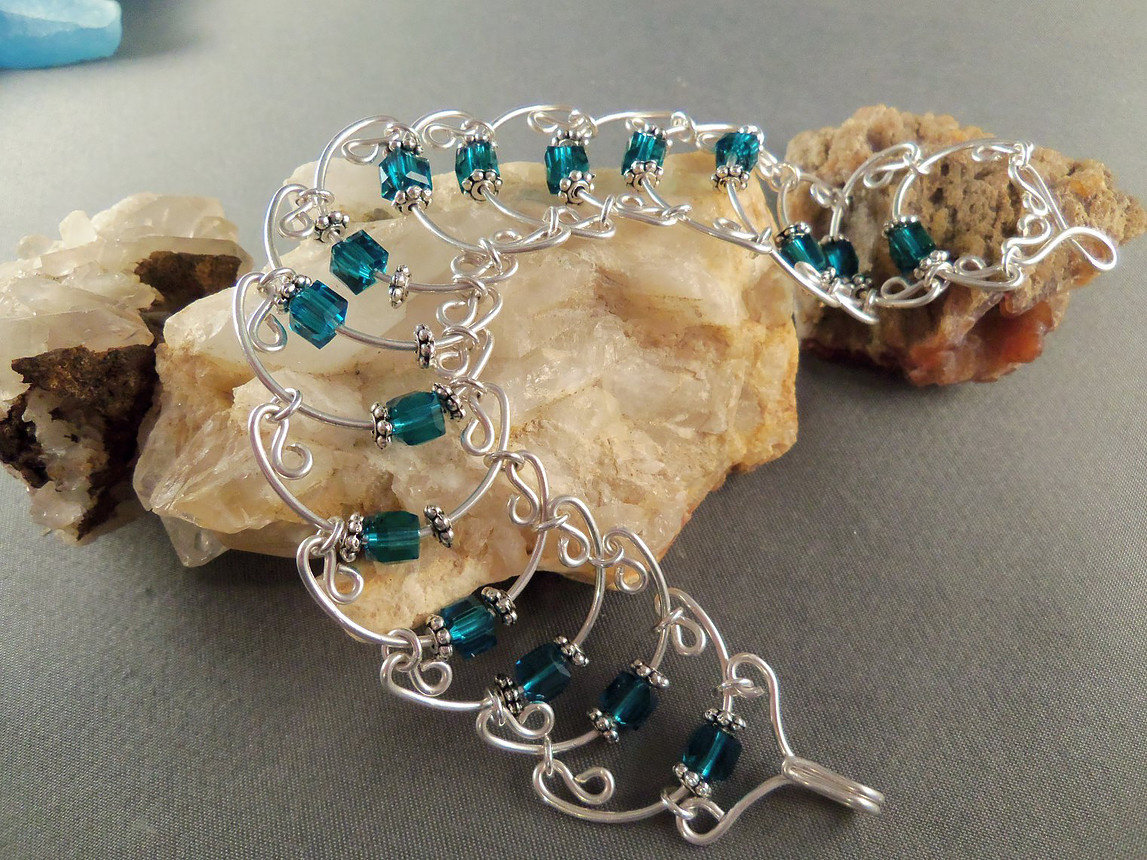 8/24 11a-2p Gypsey Link Bracelet