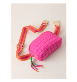 Ezra Belt Bag, Magenta