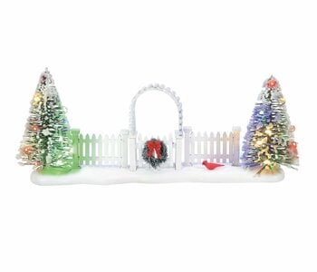 Cardinal Christmas Gate - Village Accessories 6007655