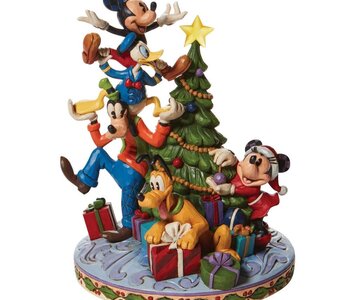 Fab 5 Decorating the Tree - Disney Traditions