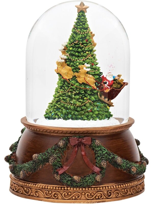 Santa Flying around the tree  Water Globe 32082