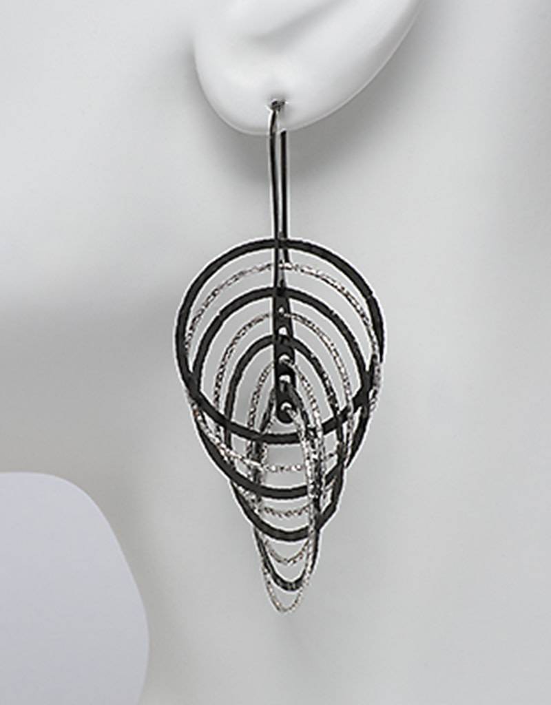 Multi Circle Wire Earrings Ruthenium