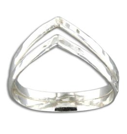 Double V Hammered Ring