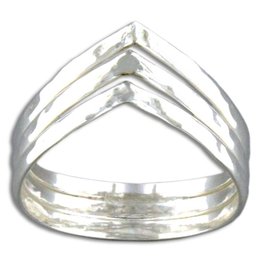 3 Band V Hammered Ring