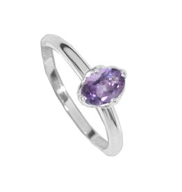 Oval Amethyst Ring