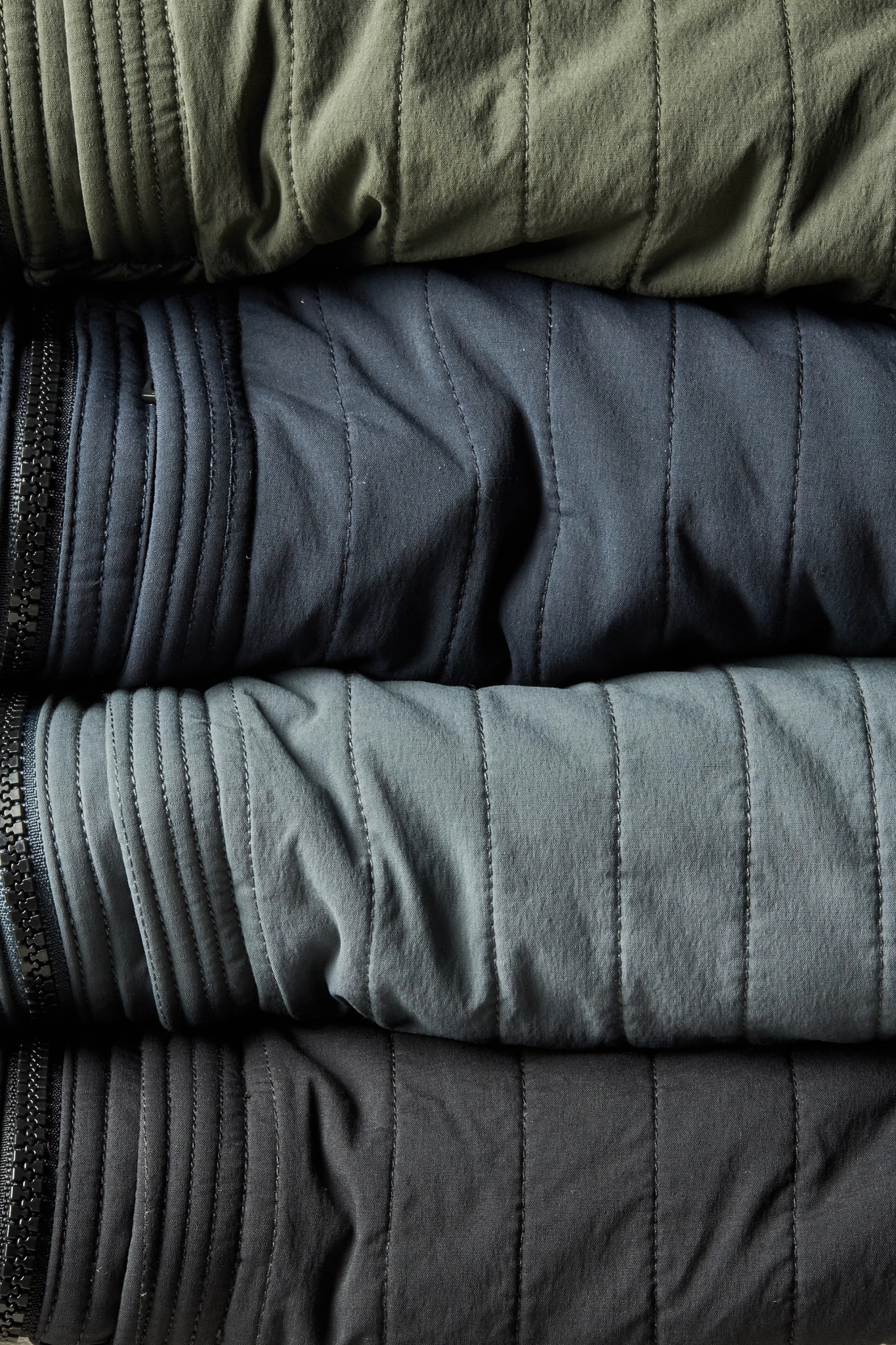 Relwen | Vertical Insulator Jacket - Black Fade - Montana Supply