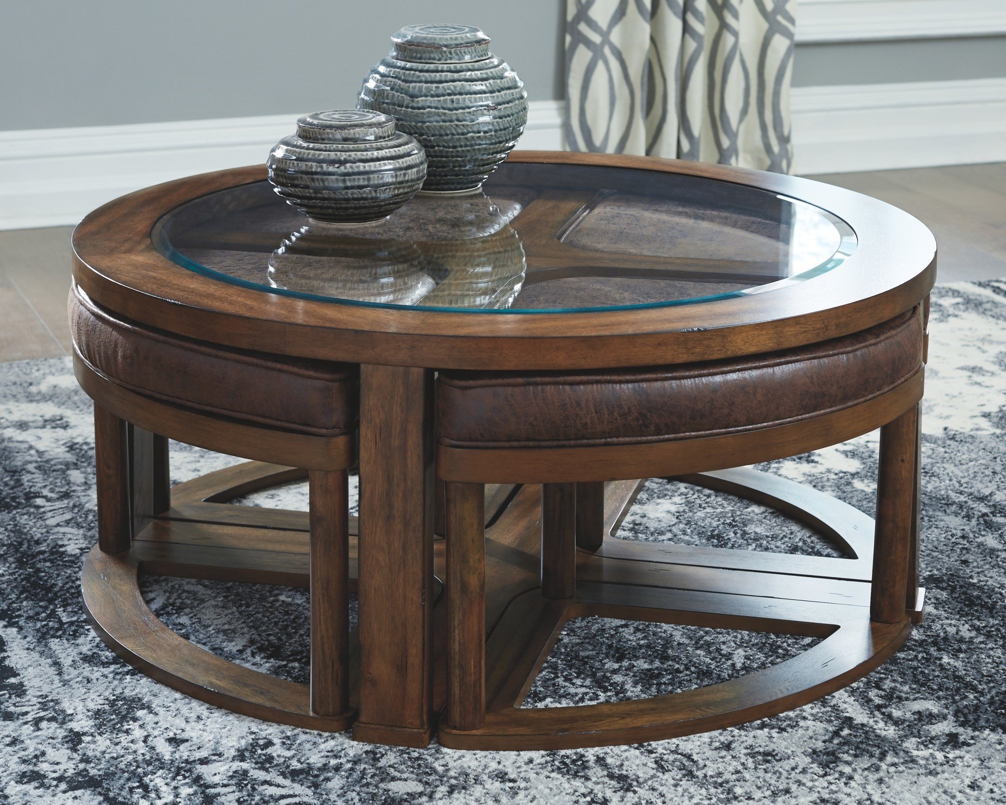 Signature Design Cocktail Table w/4 Stools- "Hannery" Brown T725-8