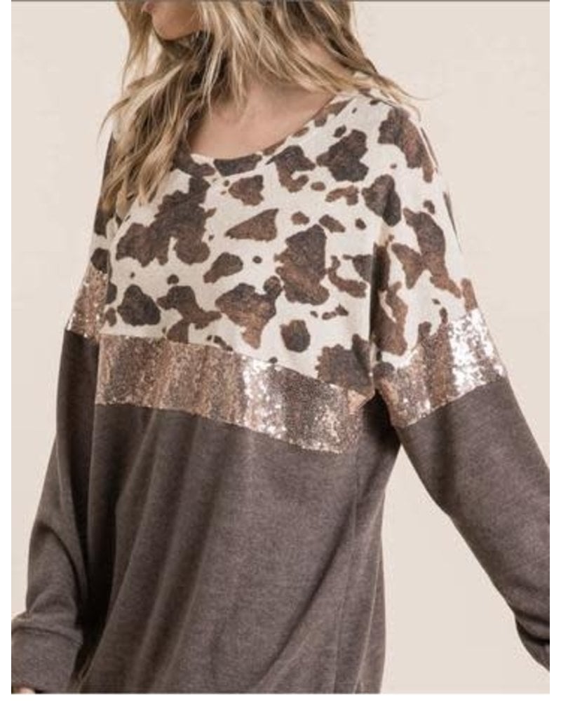 Veveret Top with cow print/ sequence colorblock -Small