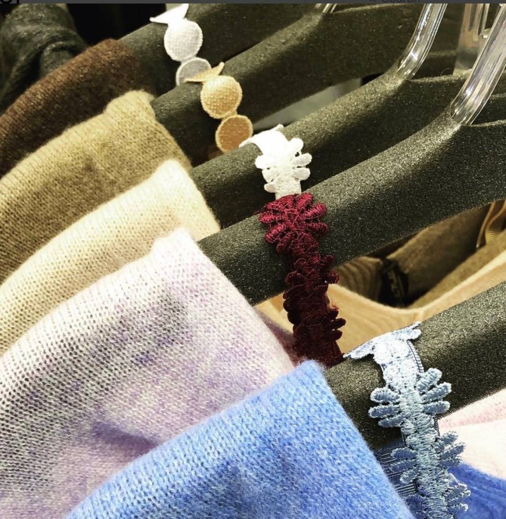 One Size Bra with Decorative Straps Casual 2 Dressy