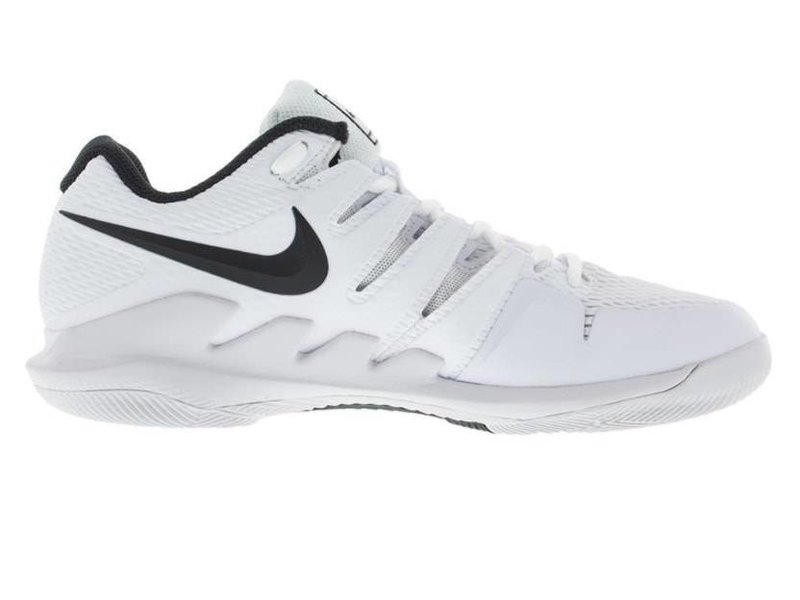 wide nike tennis shoes