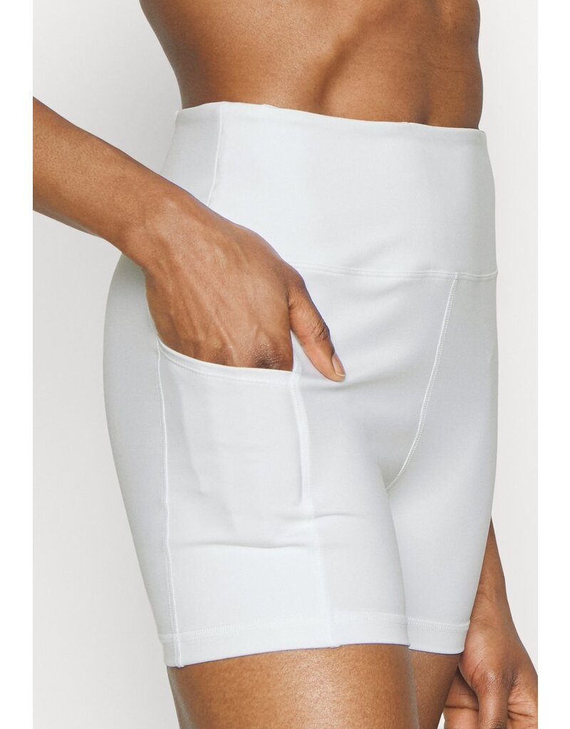Nike NK Club HR Short 4" White