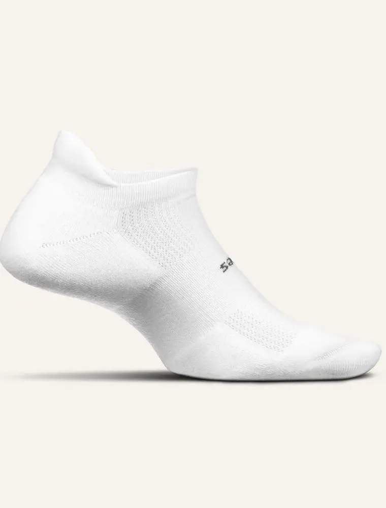 Feetures Max Cushion No-Show Tab Socks White