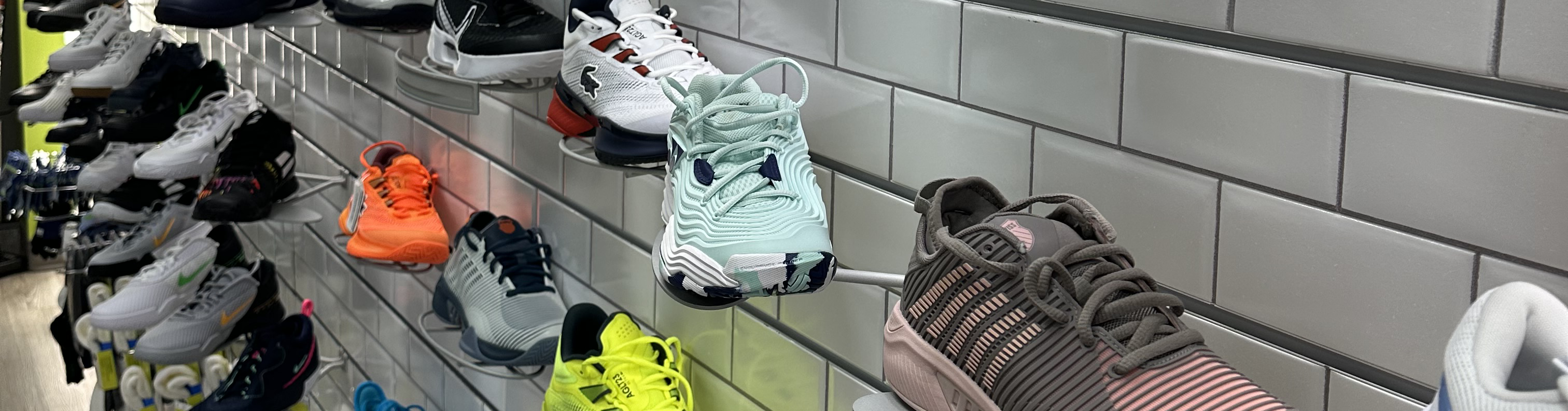 "Great experience - they were very helpful helping me find good shoes!"