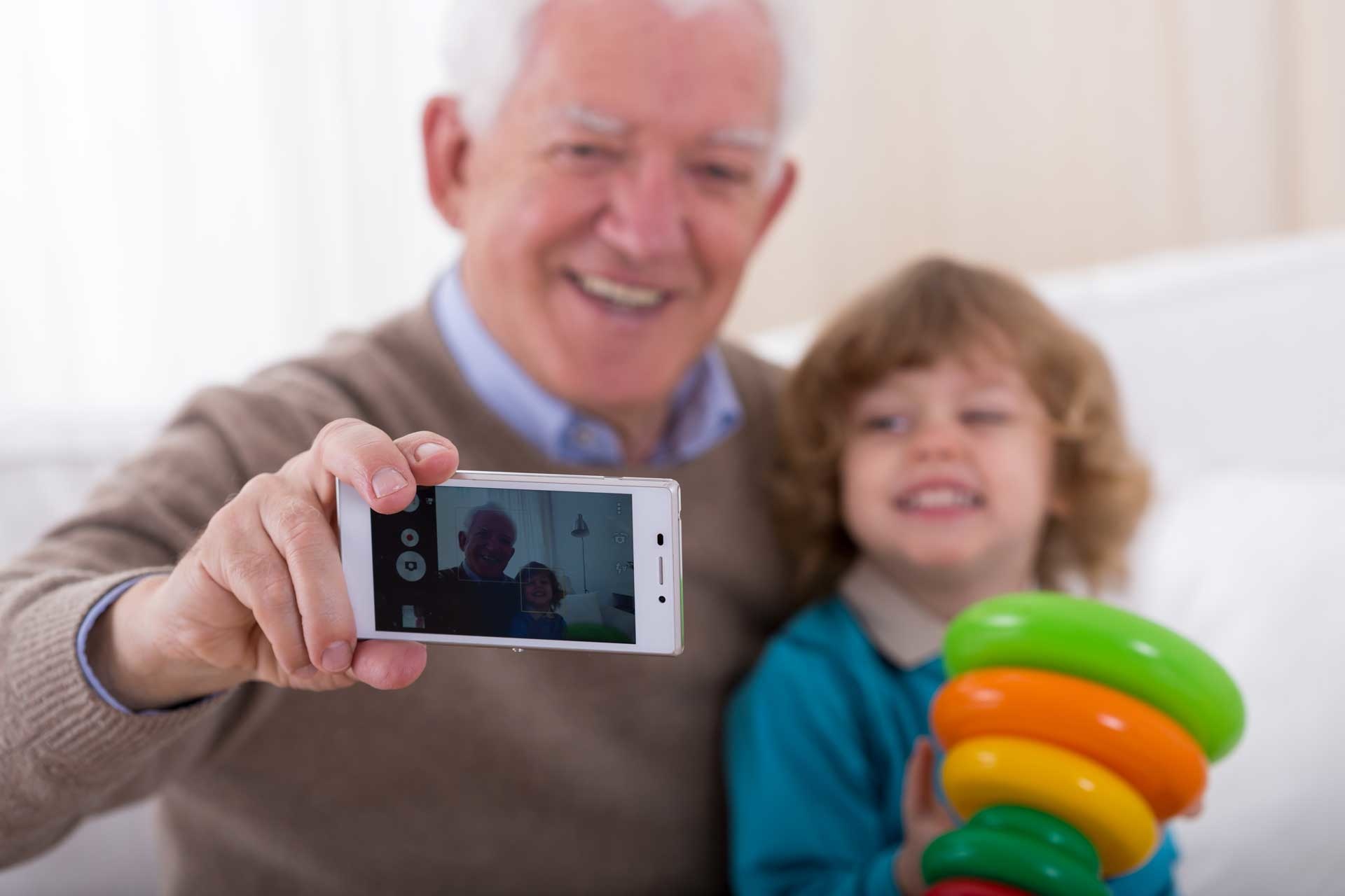 10 Ways to Connect: Long Distance Grandparenting