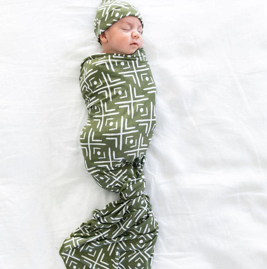 stretchy swaddle