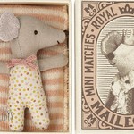 Maileg Baby, Sleepy/wakey Mouse in Matchbox - Rose