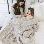 Saranoni Throw Blanket Patterned Faux Fur XL - Feather