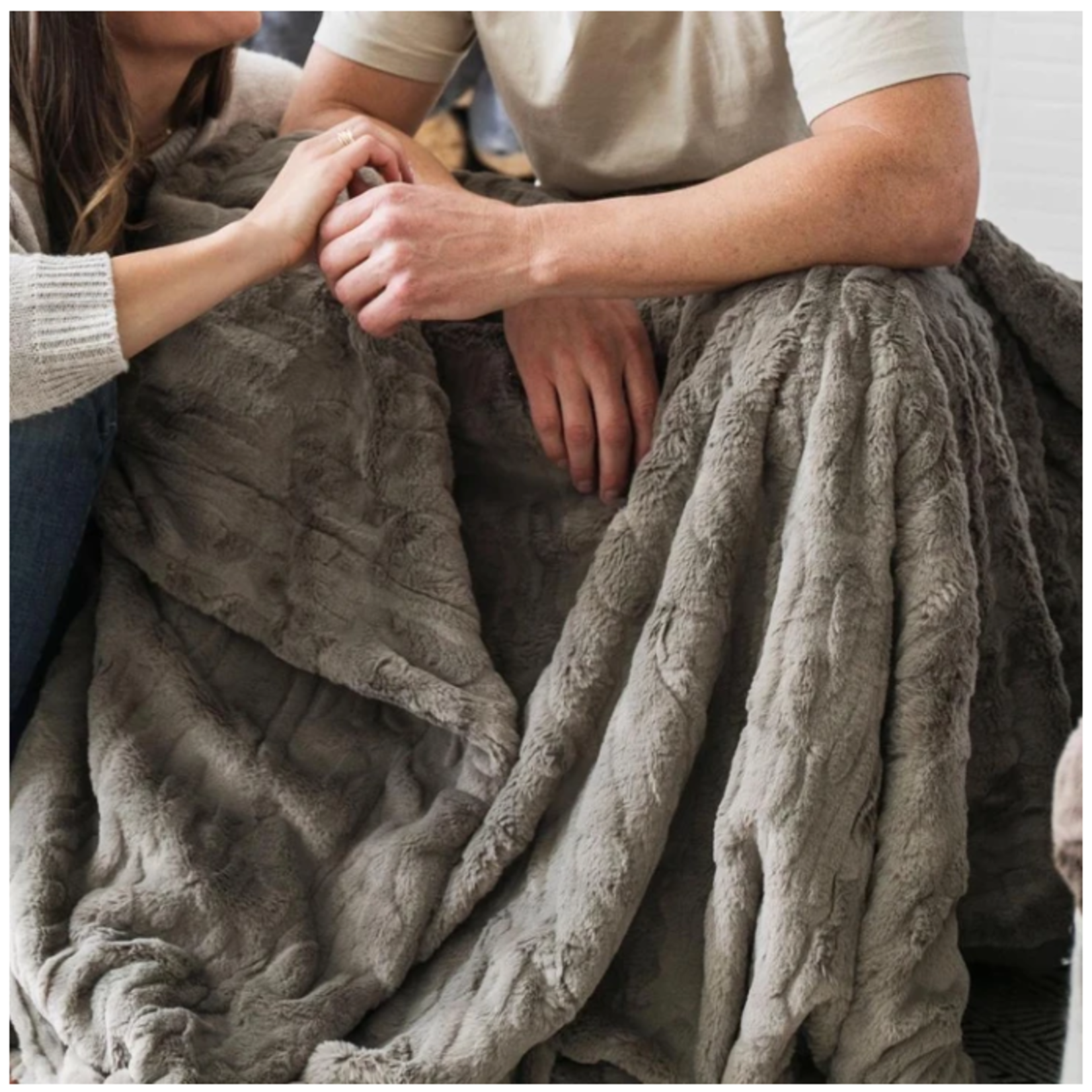 Saranoni Throw Blanket Patterned Faux Fur - Cashmere