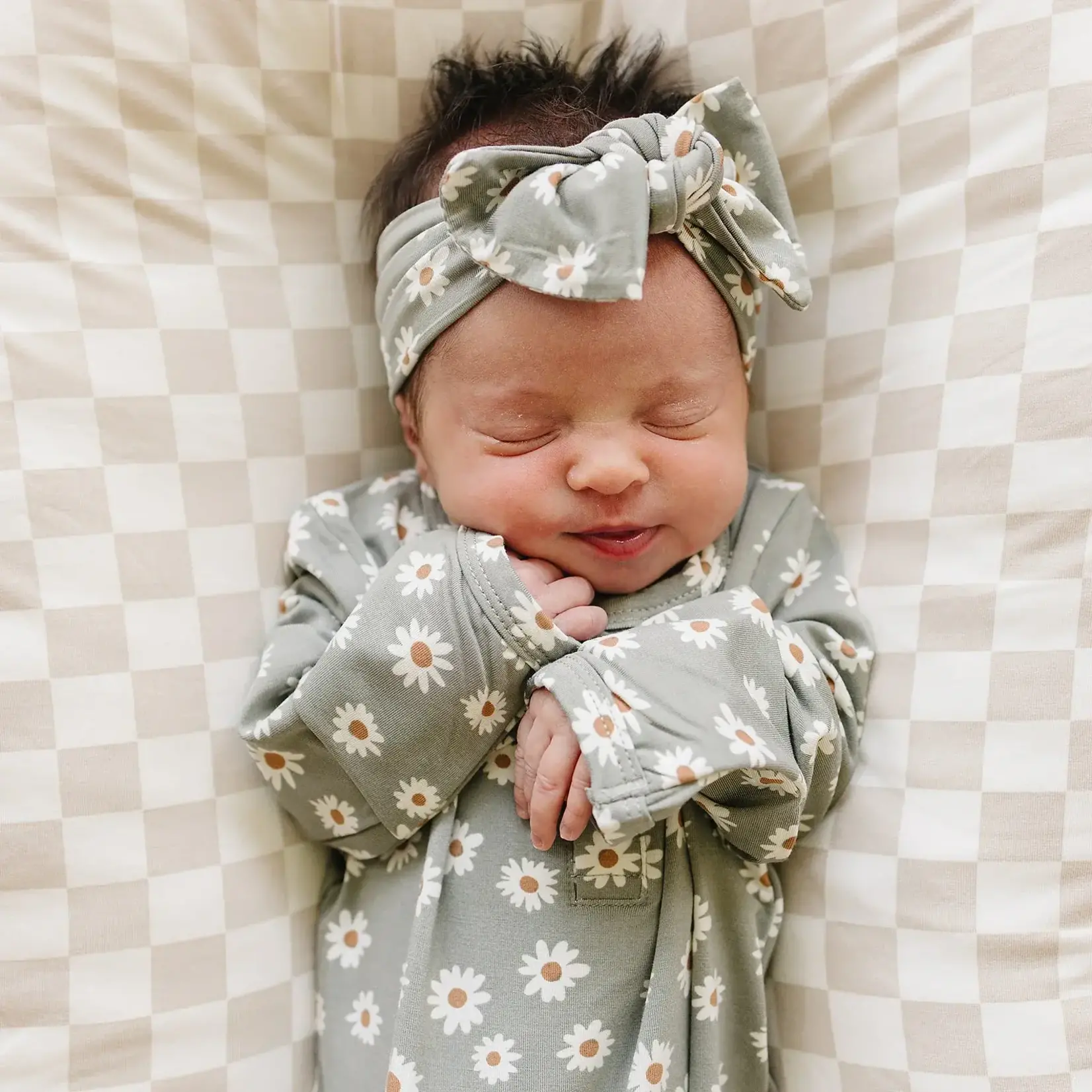 Mebie Baby Knot Gown - Light Green Daisy Bamboo