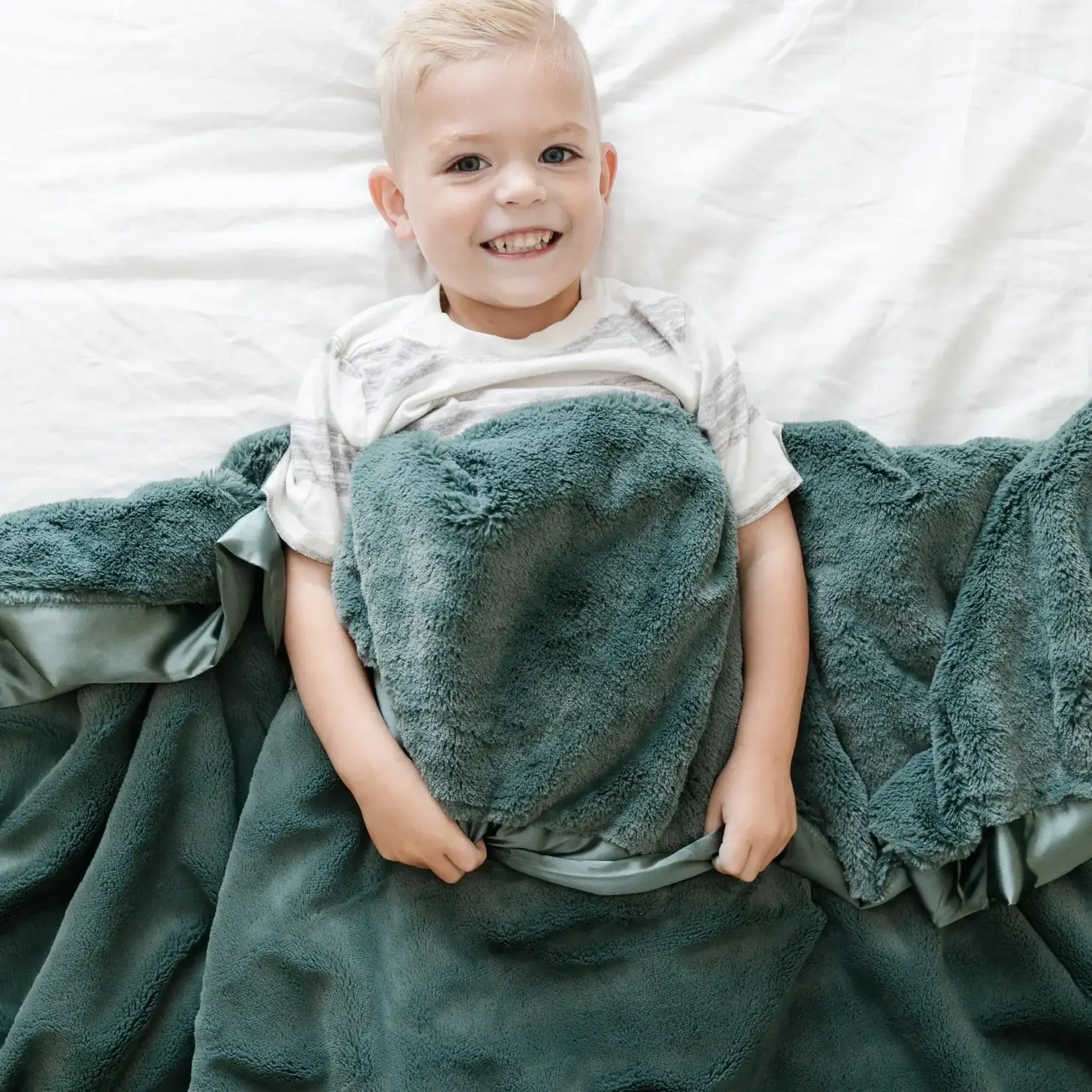 Saranoni Toddler to Teen Blanket Lush |