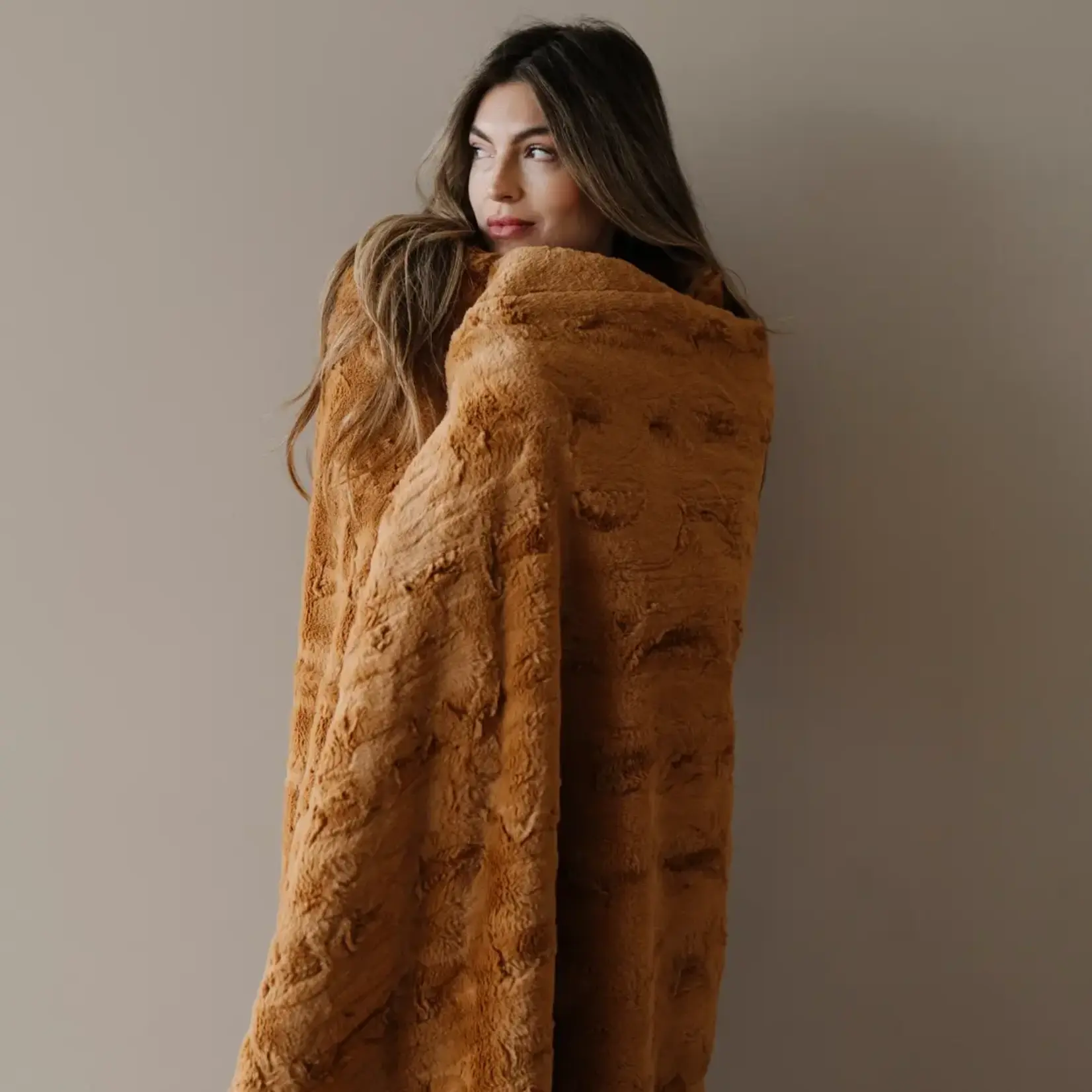 Saranoni Throw Blanket Patterned Faux Fur | Copper