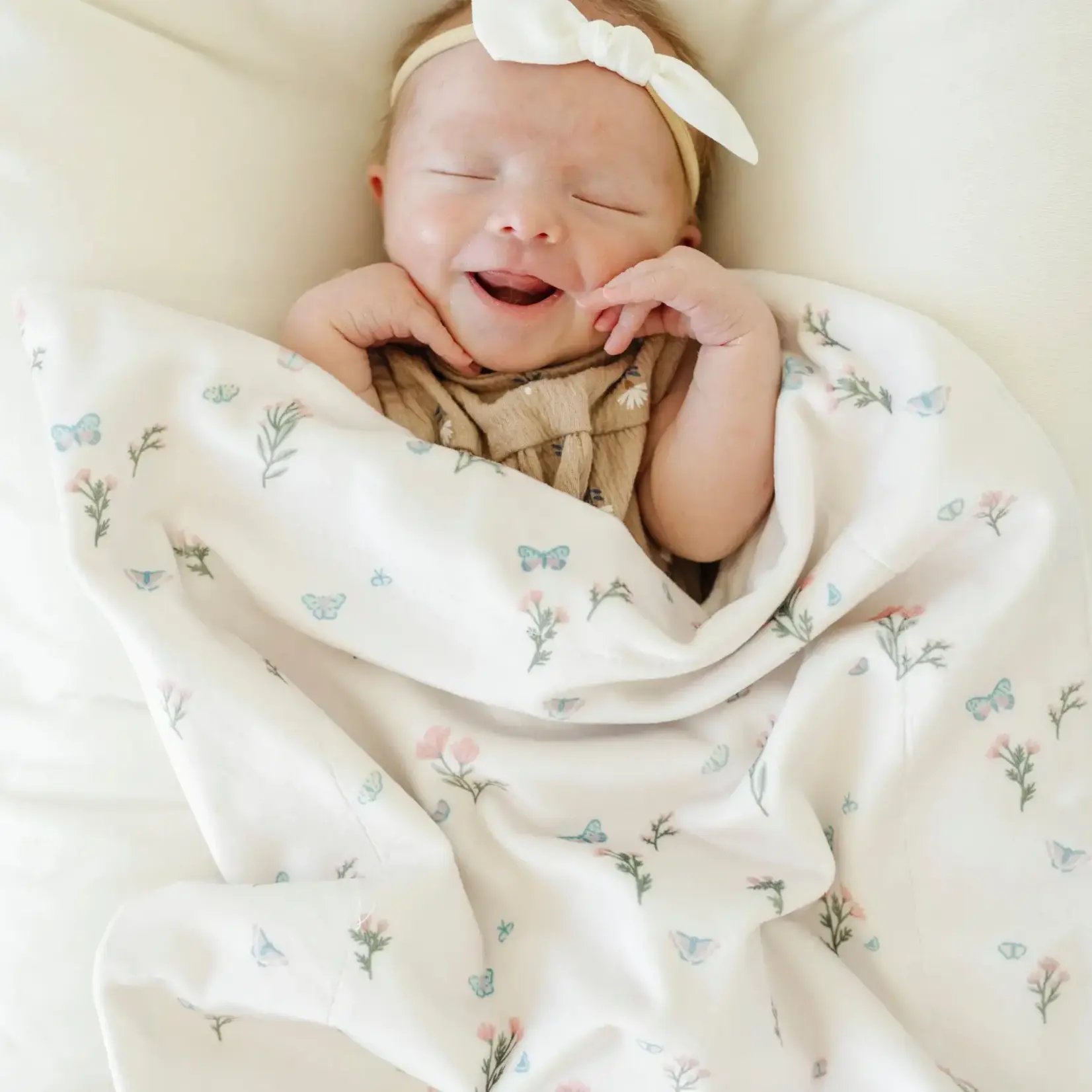 Saranoni Receiving Blanket Minky Stretch - Secret Garden