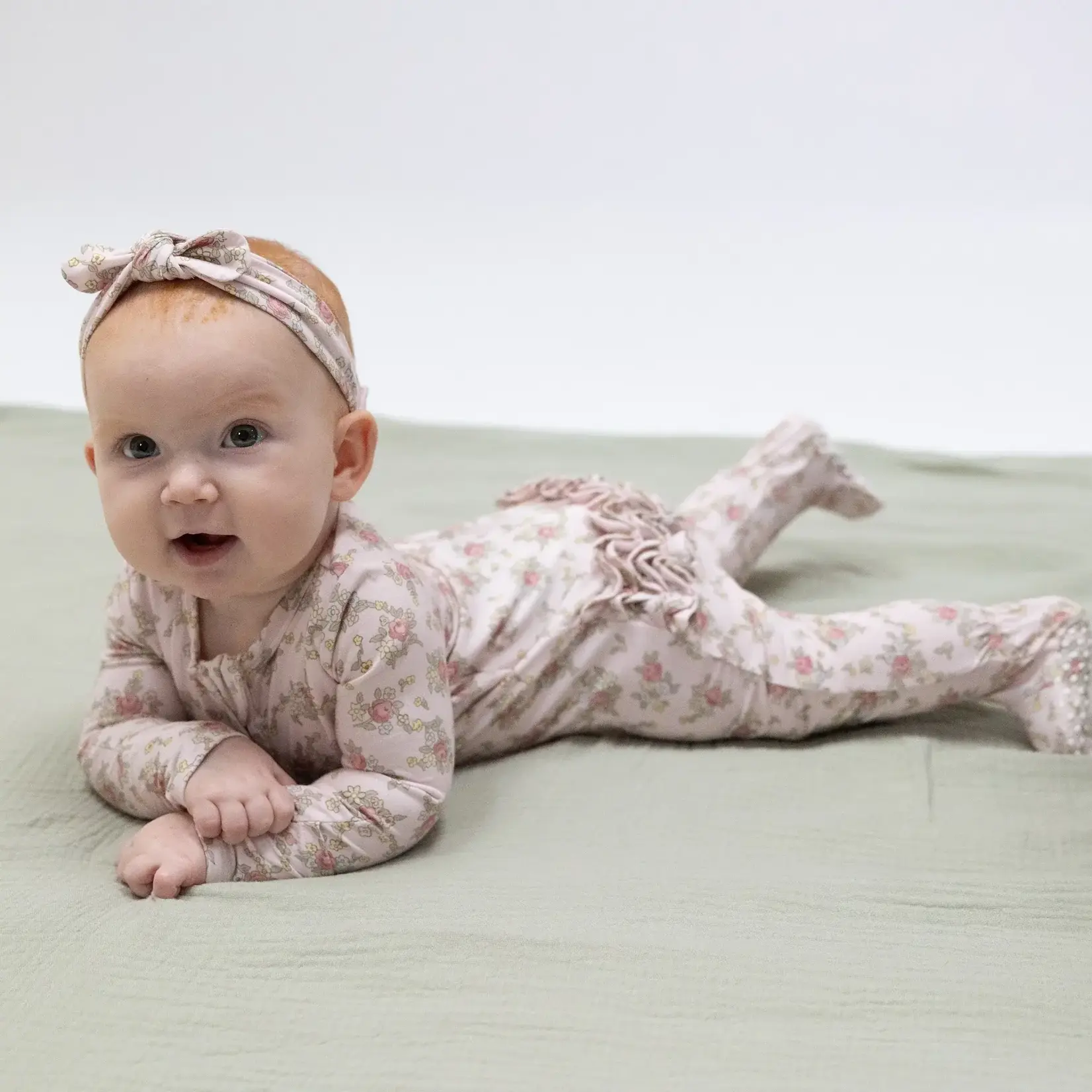 Angel Dear 2 Way Ruffle Back Zipper Footie | Edith's Rose Garden NB
