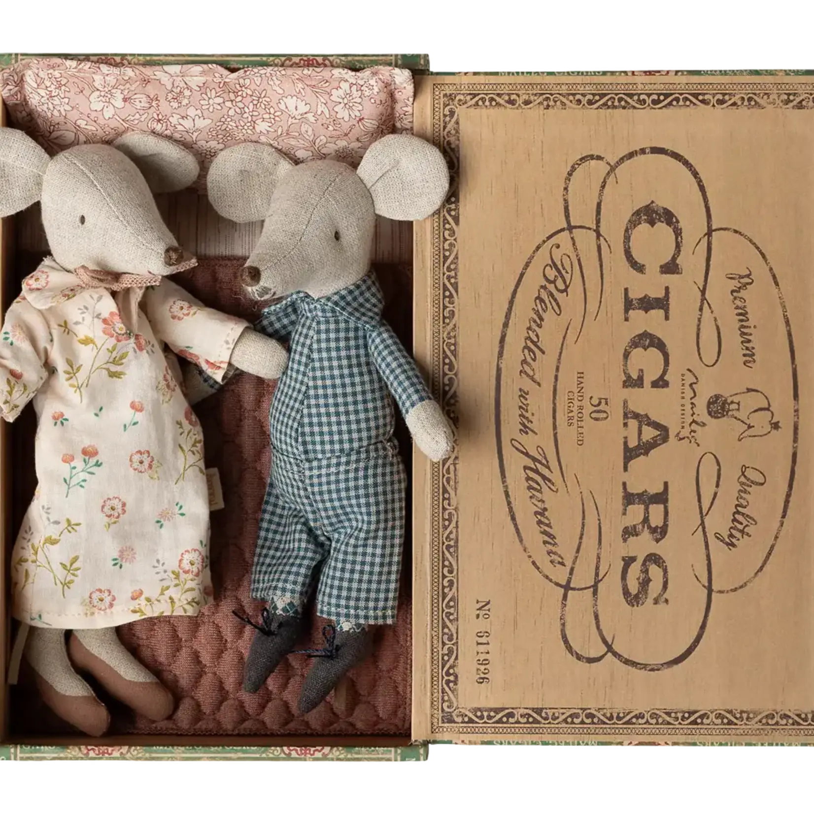Maileg Grandma and Grandpa Mice in Cigarbox 2026