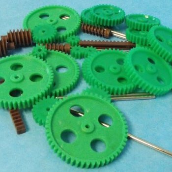 Assorted Large Plastic Motor Gears & Metal Shafts (27pcs)