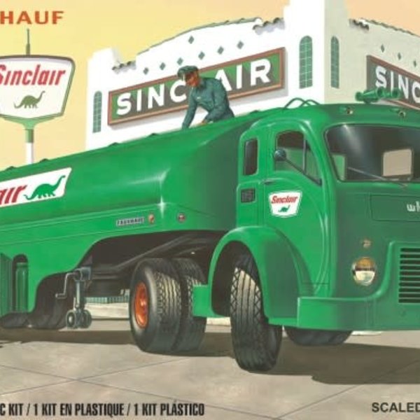 ATLANTIS 1/48 White-Fruehauf Gas Truck w/2 Figures (formerly Revell)