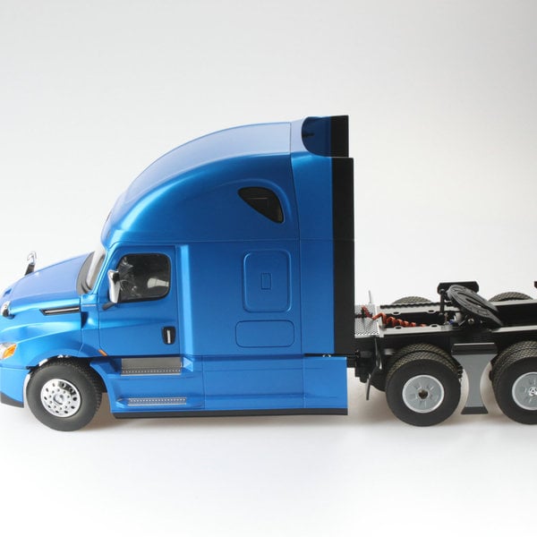 Diecast Masters 1/16th Scale Freightliner Cascadia Raised Roof Sleeper Cab