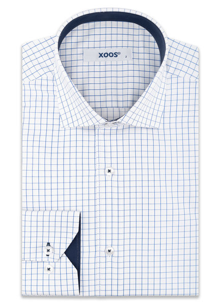XOOS Men's white dress shirt with navy blue checks