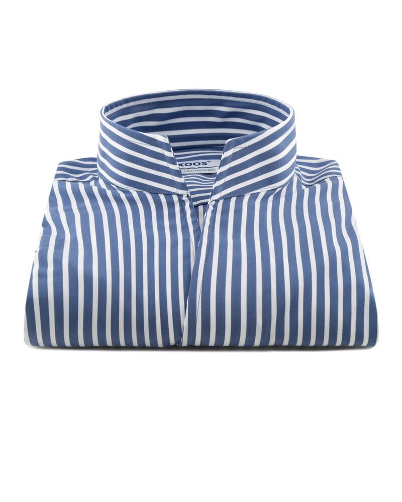 XOOS Chemise homme bleue à rayures blanches et col droit ouvert (Double Retors)