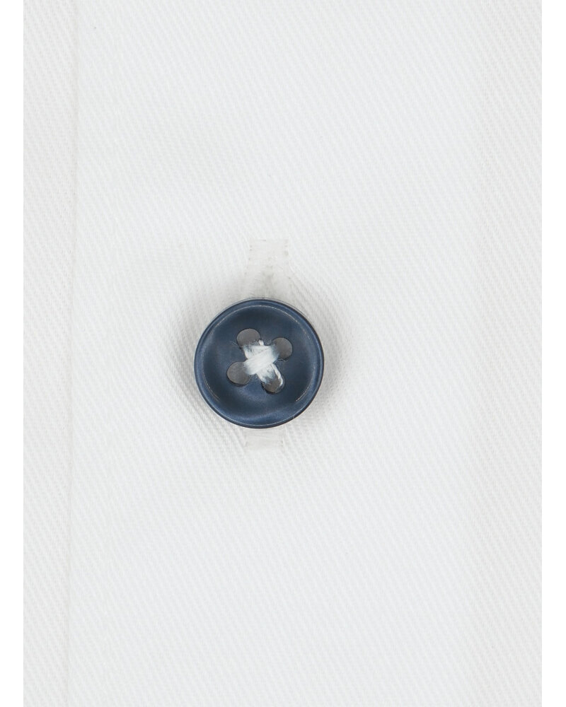 XOOS Men’s white shirt with blue floral lining and matching colored buttons